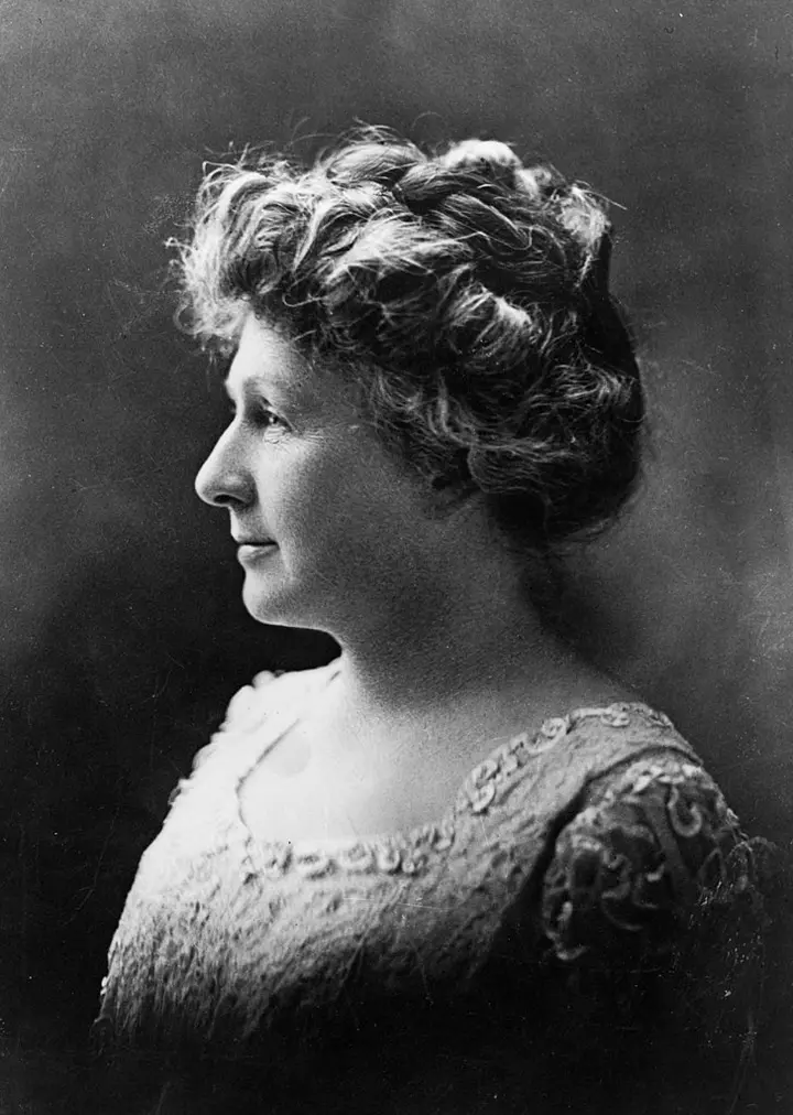 Astronomer Annie Jump Cannon found a lot of stars and classified them