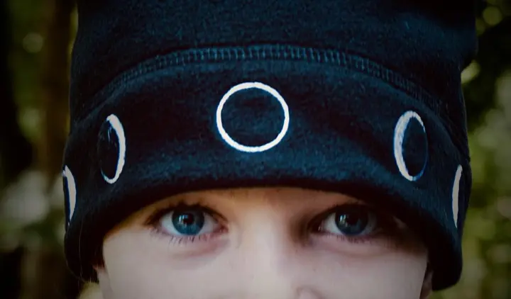 The Moon Hat is no ordinary hat - it makes a great science gift - it teaches you how to remember the phases of the Moon.