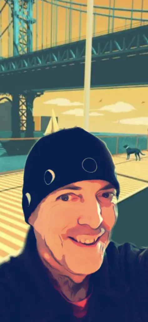 The Moon Hat style The Moon Finder. This is the standard style for wearing the Moon hat. The phases are oriented in the correct way and you can face the Sun and find the Moon using the Moon Hat moon phase images.